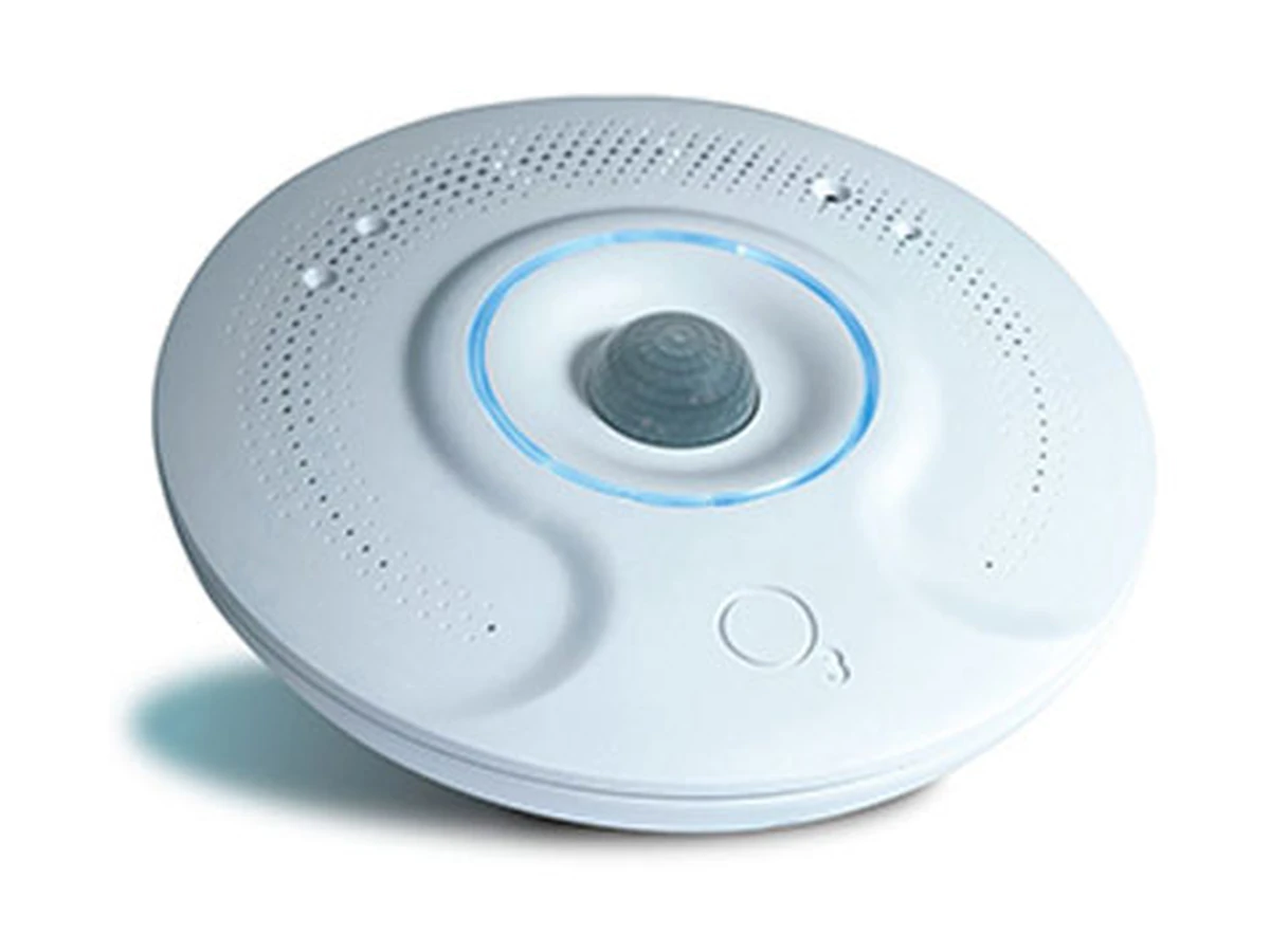 冷氣與 IoT 控制：課表、占用、CO₂ 與舒適度如何協同代表畫面